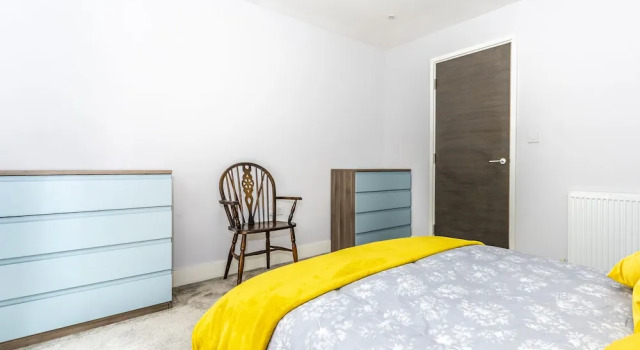 Luxury Bedford Riverside Apartment, Varaa Huoneisto Asunnot kohteessa Merseyside, Huoneisto