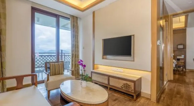 Семейный люкс с балконом Narada Sanya Bay Resort