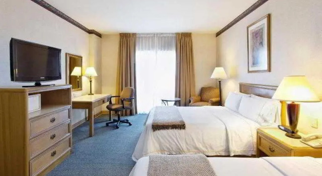 Четырёхместный номер Deluxe с балконом iStay Hotel Ciudad Victoria