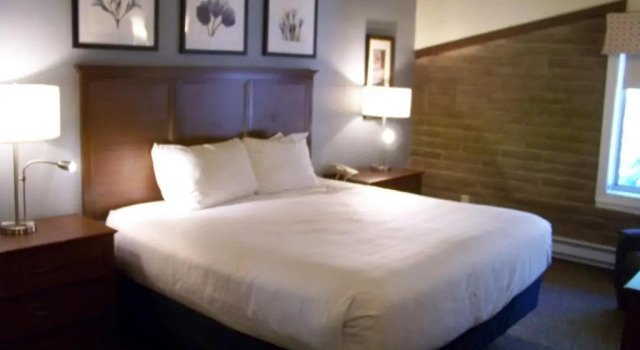 Апартаменты с 2 комнатами Sandstone Creek Club Condominiums