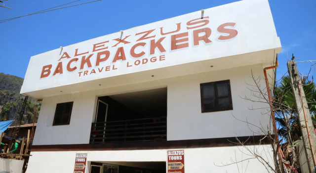 Alexzus Backpacker Travel Lodge
