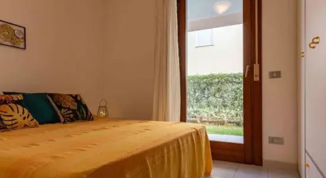 Апартаменты Welcoming Flat With Private Garden-beahost