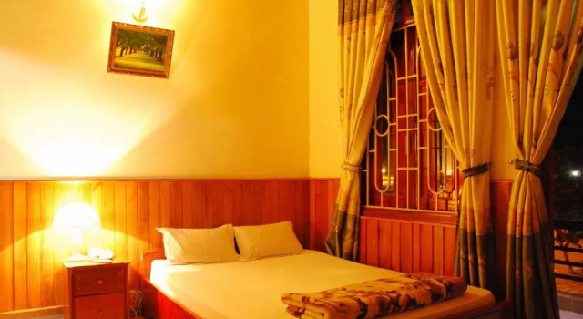 Двухместный номер Standard Hai Huong Hotel