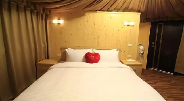 Семейный тент Stream Yurt Campground