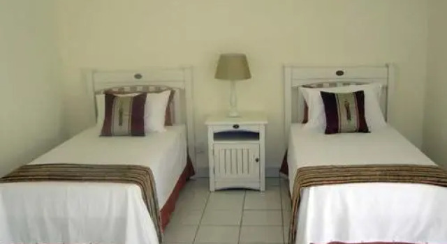 25 Southbroom Avenue, Забронировать Отель Саутбрум Durban South Coast, рядом с Southbroom Golf Club