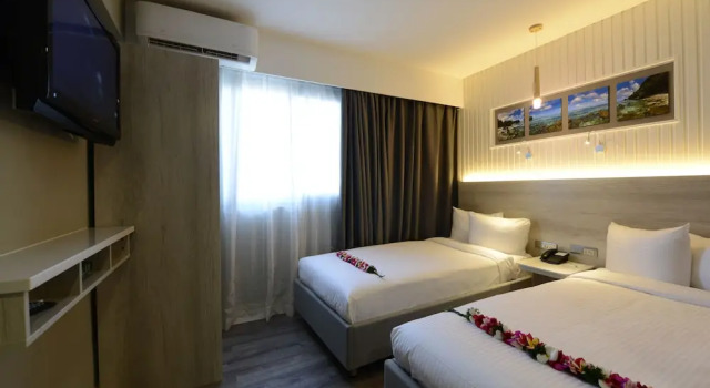 Standard Twin room Wyndham Garden Guam