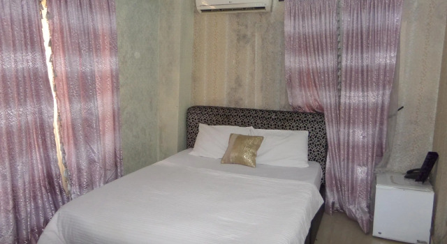 Green Royal Suites Annex, Book Hotel Ikeja 