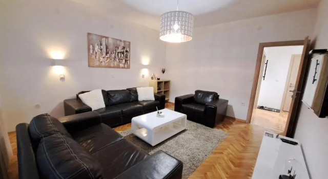 Апартаменты c 1 комнатой Friday Apartments