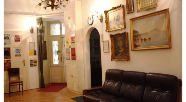 Ginkgo Hostel Budapest, Забронировать Хостел Хостелы Будапешта, рядом с Станция метро Vorosmarty Square, Хостел
