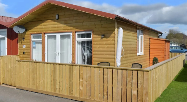 Lovely 3 Bed Chalet Bridlington Free Electric, Varaa Mökki Mökit kohteessa Merseyside, Mökki