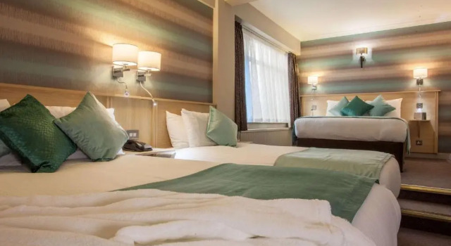 Семейный номер Standard Best Western Cresta Court Hotel Manchester