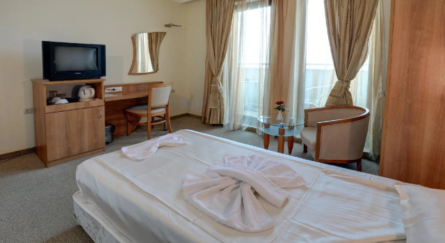Lalov Egrek Hotel, Забронировать Отель Лозенец Район Приморско