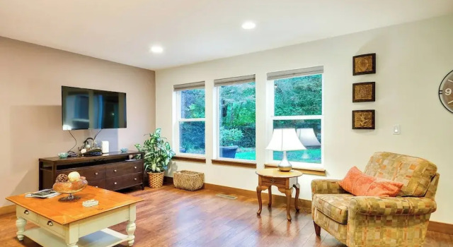Dog-friendly Milwaukie Home: 9 Mi to Dtwn Portland, Rezervați Casă de vacanță Milwaukie Willamette Valley