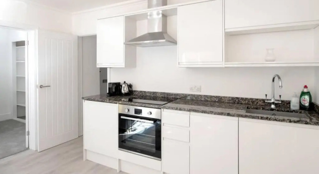 Апартаменты 2 Bed City Centre Apartment 1 min from Bath Abbey