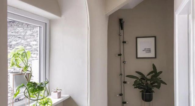 Stylish Apartment next to Windermere Train Station, Varaa Huoneisto Asunnot kohteessa Merseyside, Huoneisto