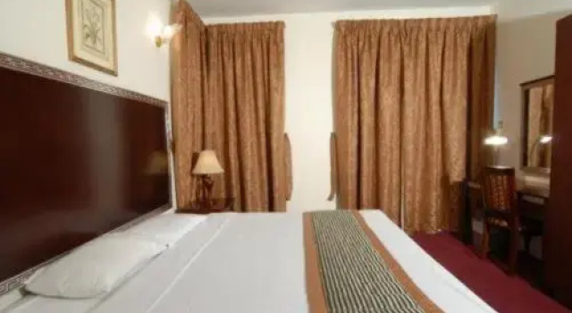 Люкс Deluxe Royal Plaza Hotel Apartments