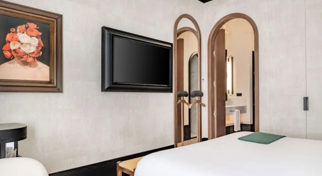 Двухместный номер Cobalto Hotel Montera Madrid, Curio Collection By Hilton