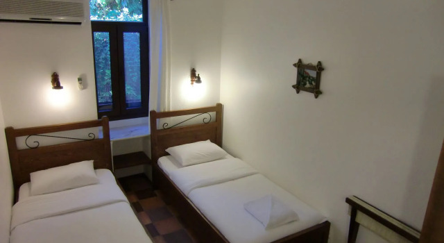 Happy Caretta Hotel