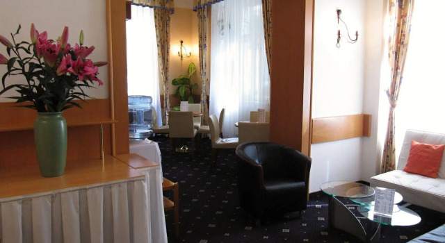 Máchova, Prenota Hotel Hotel a Praga 2 con colazione, Colazione