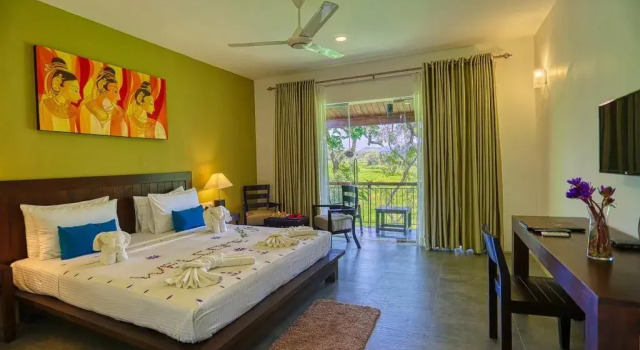 Tropical Life Resort And Spa
