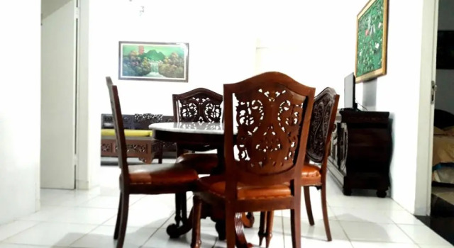 Bungalow Aries Biru Hotel & Villa