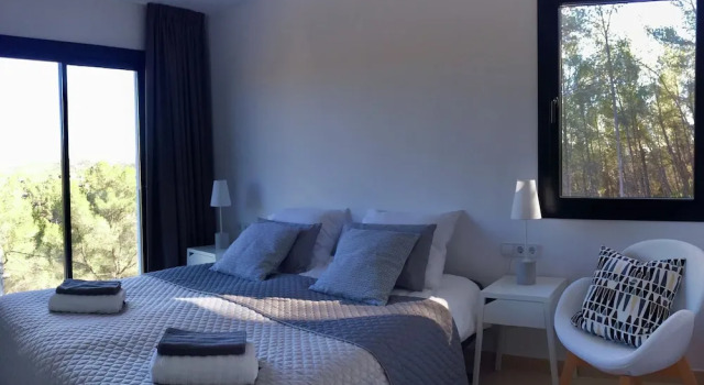 Luxurious house with private pool and fantastic view for 6 people in Olivella, Забронировать Вилла Оливелья провинция Барселона