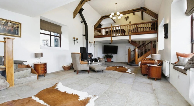 Lanehead Old School, Book Bed and Breakfast Hoteller i Cumbria med parkering, Parkering