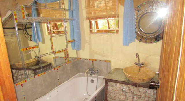Коттедж с 3 комнатами Hazyview Country Cottages