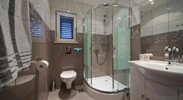 Apartments Lovely Croatia, Prenota Appartamento Bol 