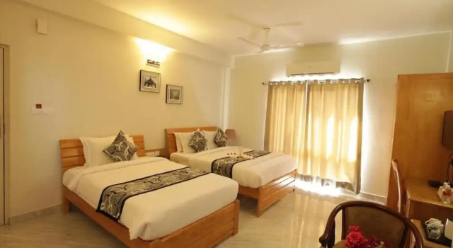 Трёхместный номер Standard Grand Cascade Chennai