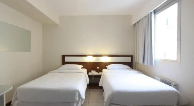 Четырёхместный номер Standard Castelmar Hotel