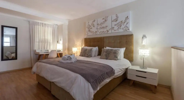 SoHo on Strand A6 by CTHA, Забронировать Отель Отели Кейптауна 4 звезды, рядом с MyCiTi Station Cape Town Stadium, 4*