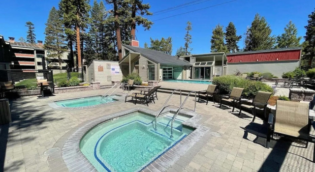 Номер Standard Spacious 2 BR Units at 1849 Condos with FREE Pool, Parking & Wifi