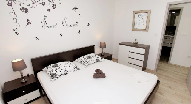 Apartments Viki, Забронировать Апартаменты/квартира Трогир 
