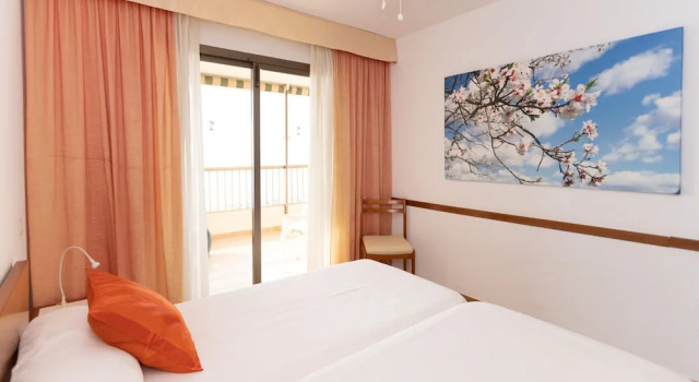 Апартаменты Apartamentos María Cristina Beach