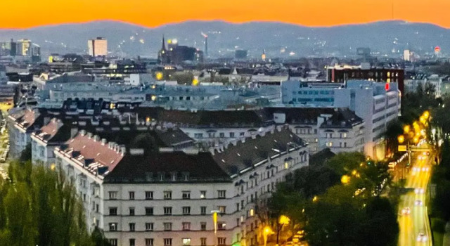 Апартаменты с 2 комнатами Royal Swan Skyline, Wien