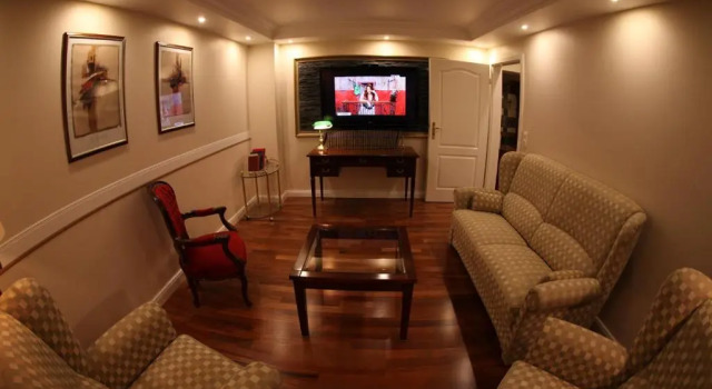 Апартаменты Deluxe Golden Apartments