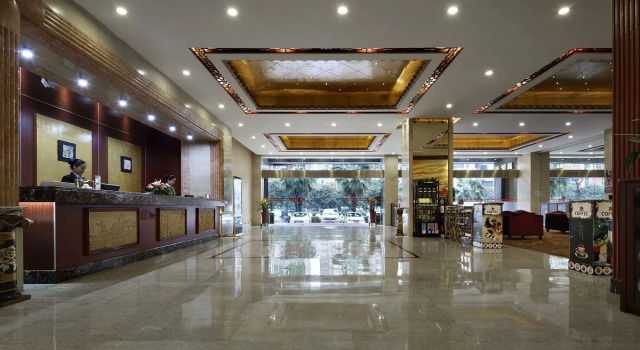 Shenzhen Hanyong Hotel Fuyong Branch, Rezerwuj Hotel Hotele w Shenzhen z parkingiem, Parking