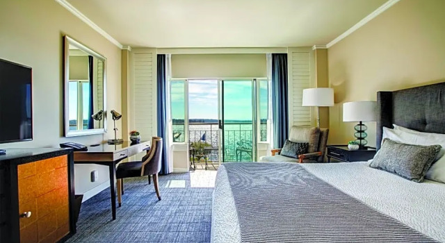 Двухместный номер Standard с балконом The Woodmark Hotel & Still Spa on Lake Washington