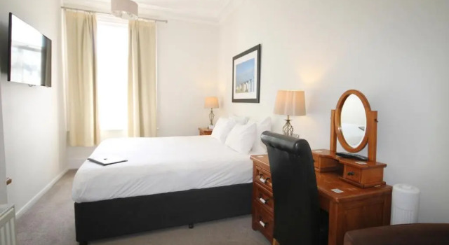 Коттедж Andover House Hotel & Restaurant