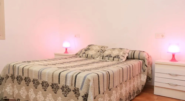 Villa Tranquila Para 11 Personas en Cambrils, Забронировать Вилла Отели El Baix Camp с бассейном, Бассейн