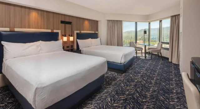 Четырёхместный номер Standard Отель Caesars Republic Lake Tahoe - A Caesars Destination