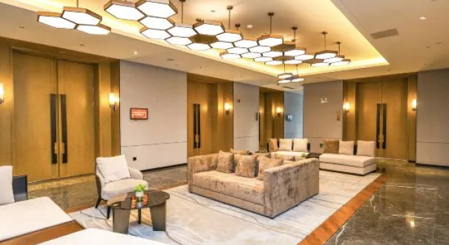 Xiangyang Guotou Jiayue Hotel