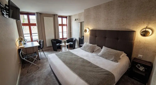 Двухместный номер Comfort c 1 комнатой Logis Hôtel & Restaurant - Les Hauts de Montreuil