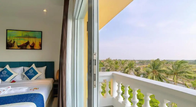Двухместный номер Standard с видом на город Hoi An Aurora Riverside Hotel and Spa