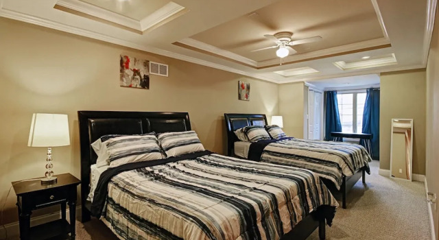 Brick 3BR Home in Trendy Neighborhood, Newly Renovated! Holiday home 3