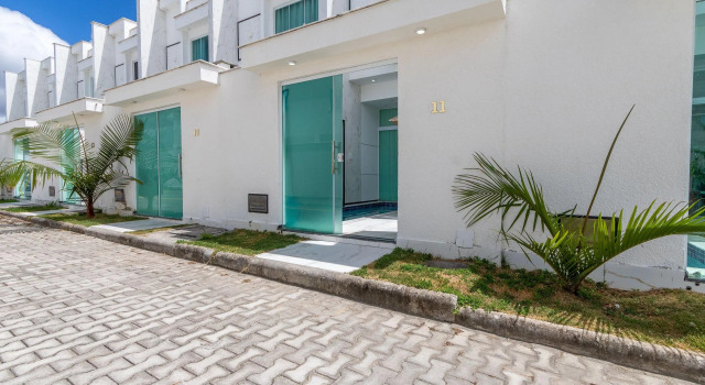 Apto duplex com piscina a 2min do mar IMT0011, Забронировать Отель Порту-Сегуру - центр города 