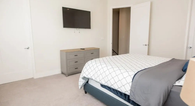 Номер Luxury с 3 комнатами Modern 3 Bed Smarthome in Heart of Tampa