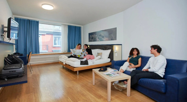 Четырёхместный номер Superior Hotel Bristol Zurich