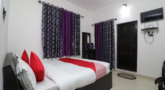 Hotel Polomax, Nainital, Rezerwuj Hotel Hotele w Uttarakhand z basenem, Basen